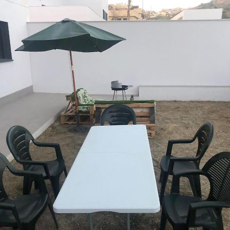 مالقة Bajo Con Jardin En Primera Linea De Playa المظهر الخارجي الصورة